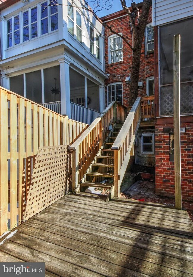 Building Photo - 1518 44th St NW