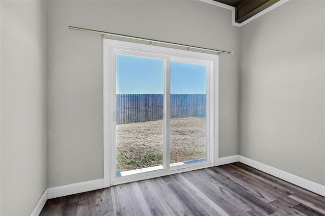 Building Photo - 2401 Southridge Ln