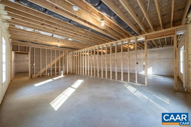 Building Photo - 302 Barrington Dr