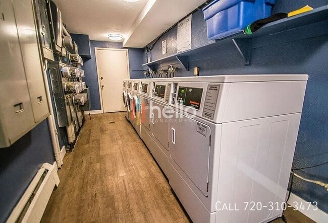 Building Photo - 809 N Dexter St