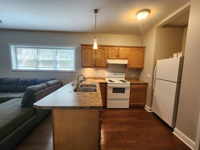 Building Photo - Montford Rental-Asheville