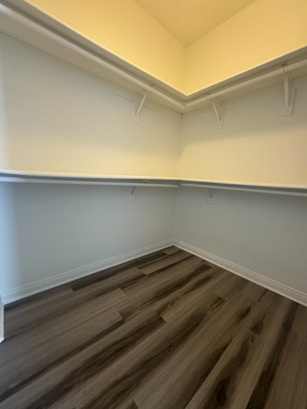 Building Photo - 1600 Perkins Ln