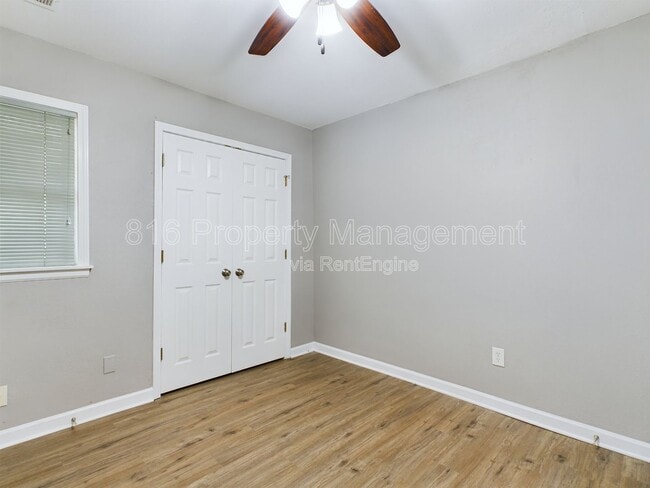 Building Photo - 3024 Flora Ave