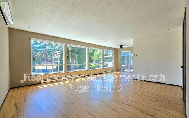 Building Photo - 14905 212th Dr SE