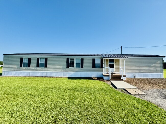 Building Photo - 3941 Mickey Ln