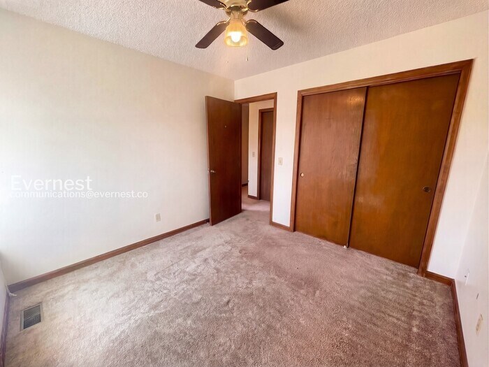 Building Photo - 4930 Sprangler Dr