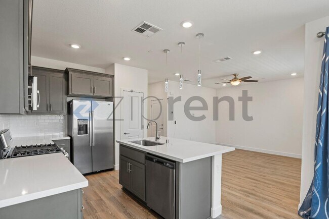 Building Photo - 109 Tranquil Ln