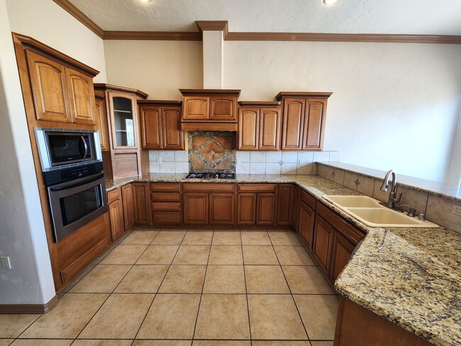 Building Photo - 4189 Capistrano Ave