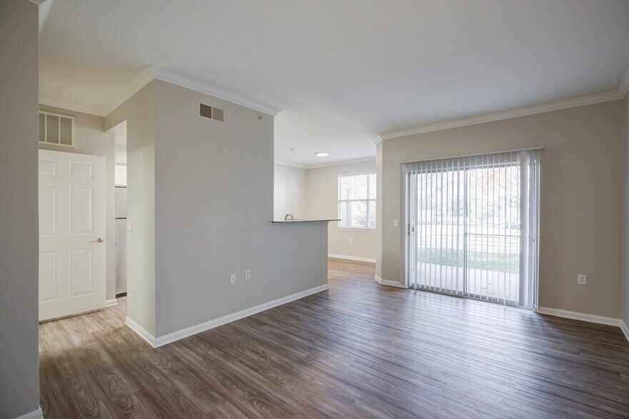 The Oasis Apartments 1495 Farnham Point Pt Colorado Springs CO 80904