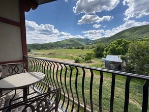 Building Photo - 840 Bigler Ln