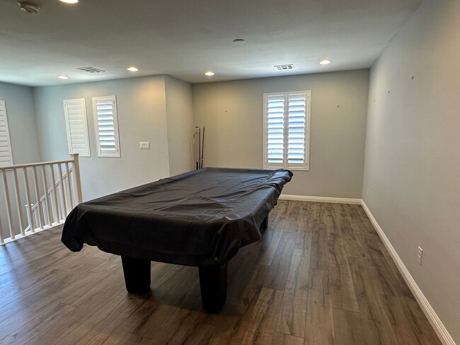 Building Photo - Beautiful Home in the Paseos of Summerlin!