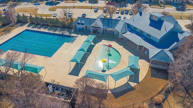 Building Photo - 1008 Snowbird Dr