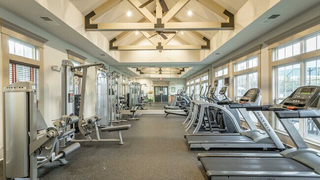 Building Photo - 1 Old Fairway Rd