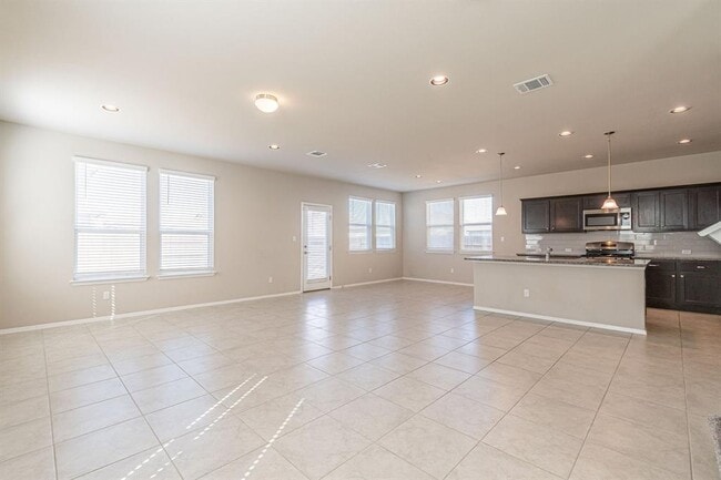 Building Photo - 141 White Dunes Dr