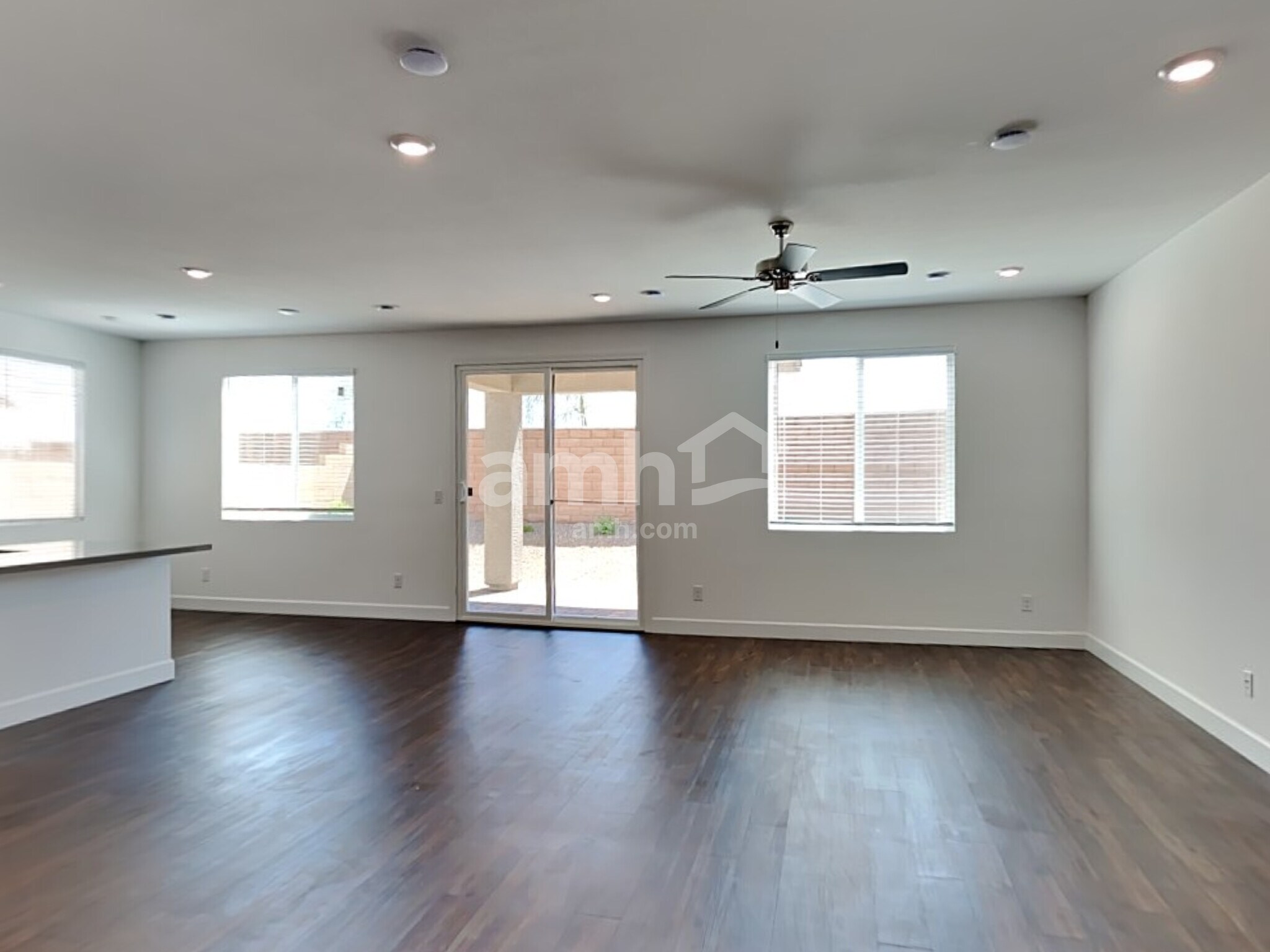 Building Photo - 8811 Tiger Tooth Ave