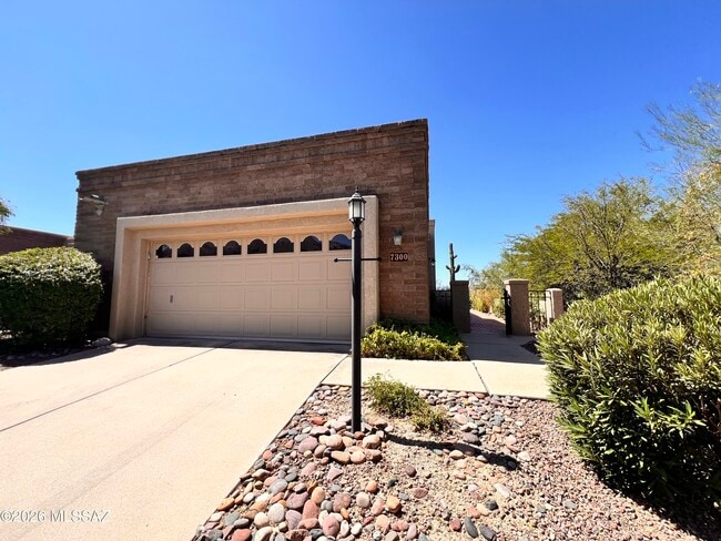 Building Photo - 7300 East Calle Alba Serena