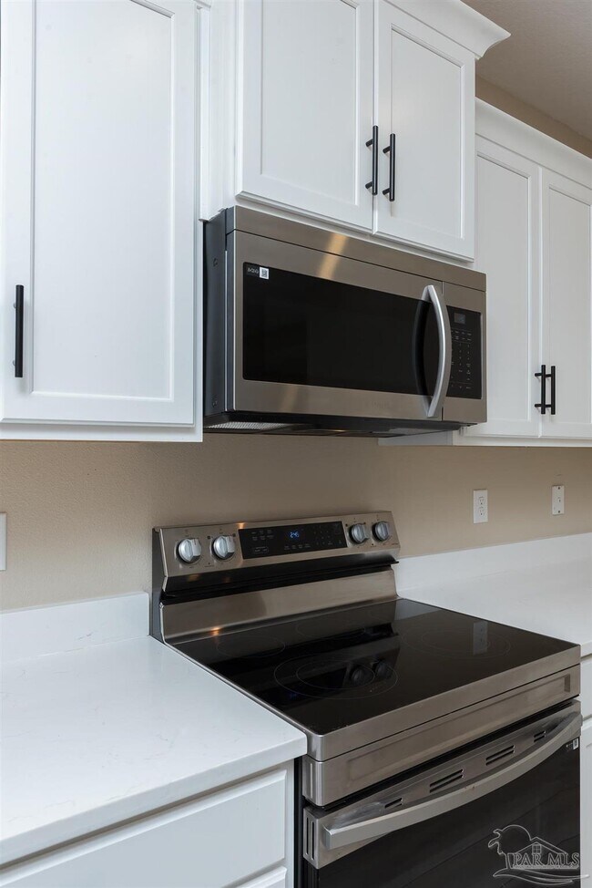 Building Photo - 1938 Westhill Dr