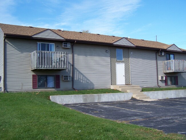 Building Photo - 3969 Eagle Dr