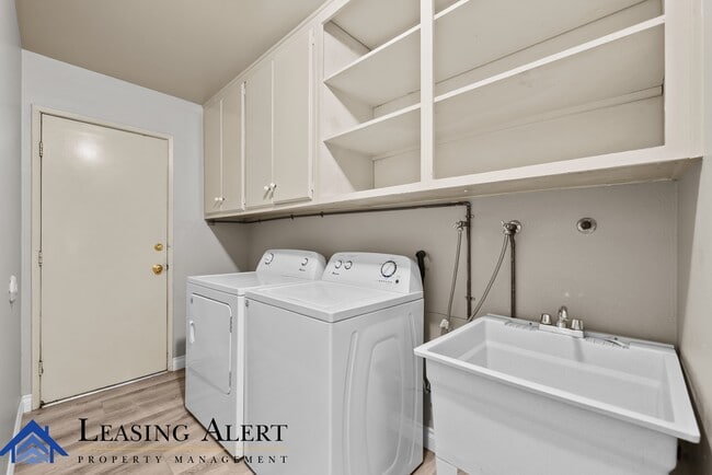 Building Photo - 25352 Avenida Cappela