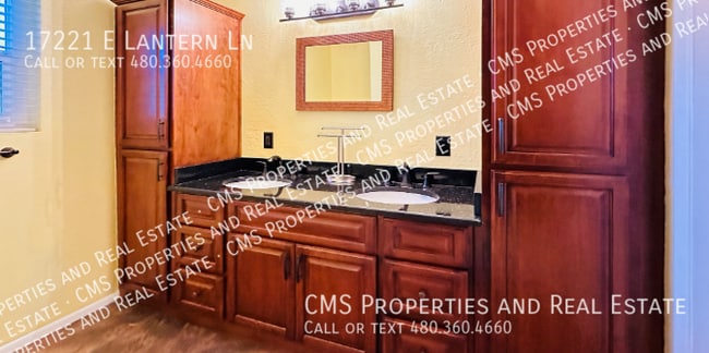 Building Photo - 17221 E Lantern Ln