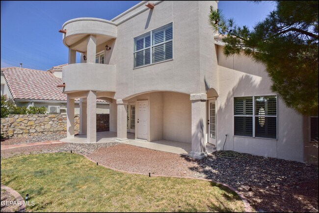Building Photo - 1560 Via Appia St