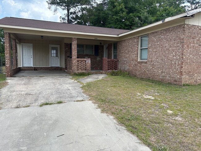 Building Photo - 2941 Rollingwood Dr