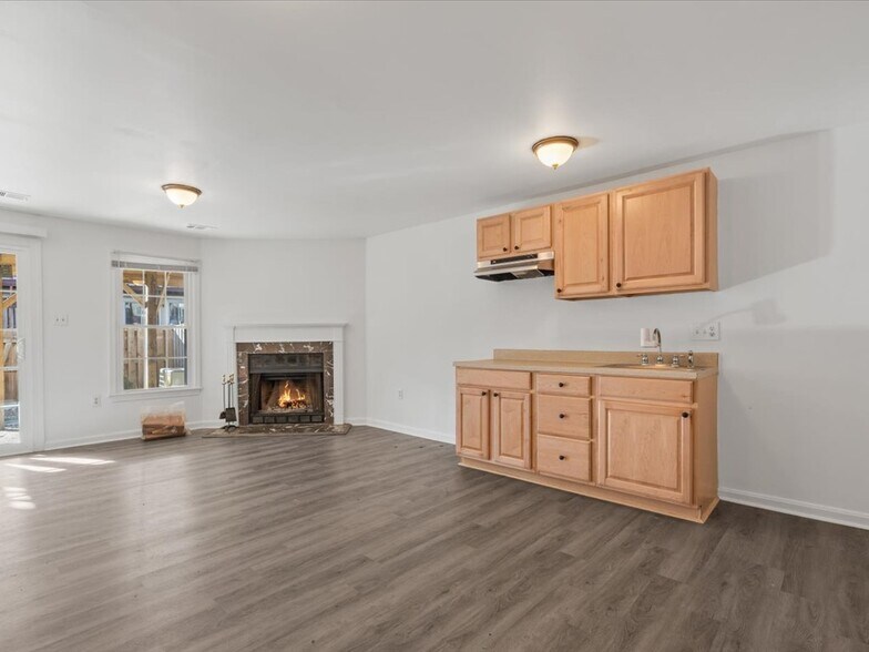 Building Photo - 11553 Hill Meade Ln