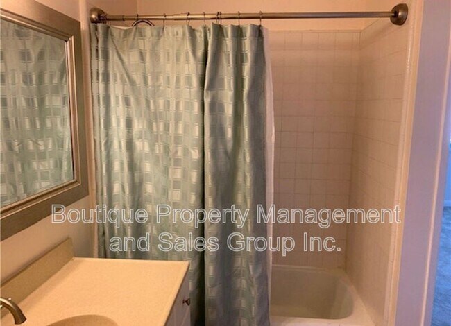 Building Photo - 2336 Minuteman Way