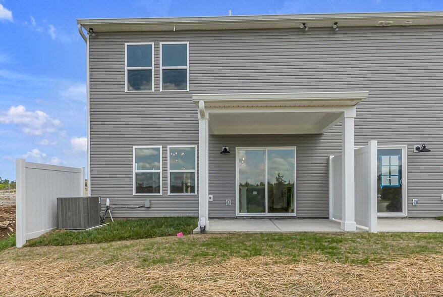 Building Photo - 2121 Cheltenham Pl