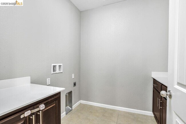 Building Photo - 1354 Portofino Dr