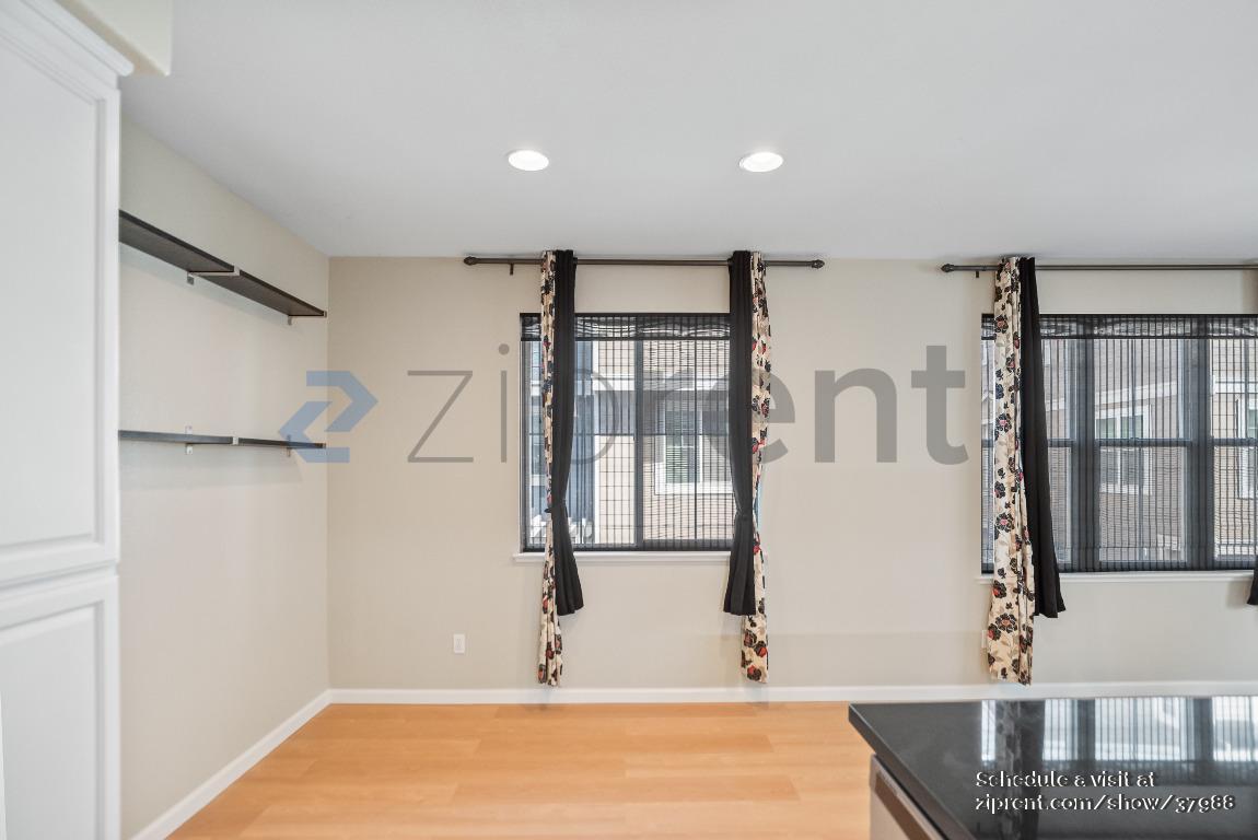 Building Photo - 1516 Marburg Way