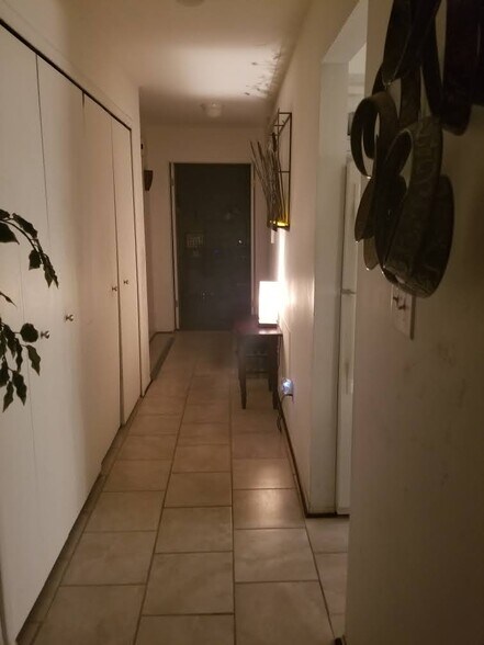 Building Photo - 24291 Evergreen Rd