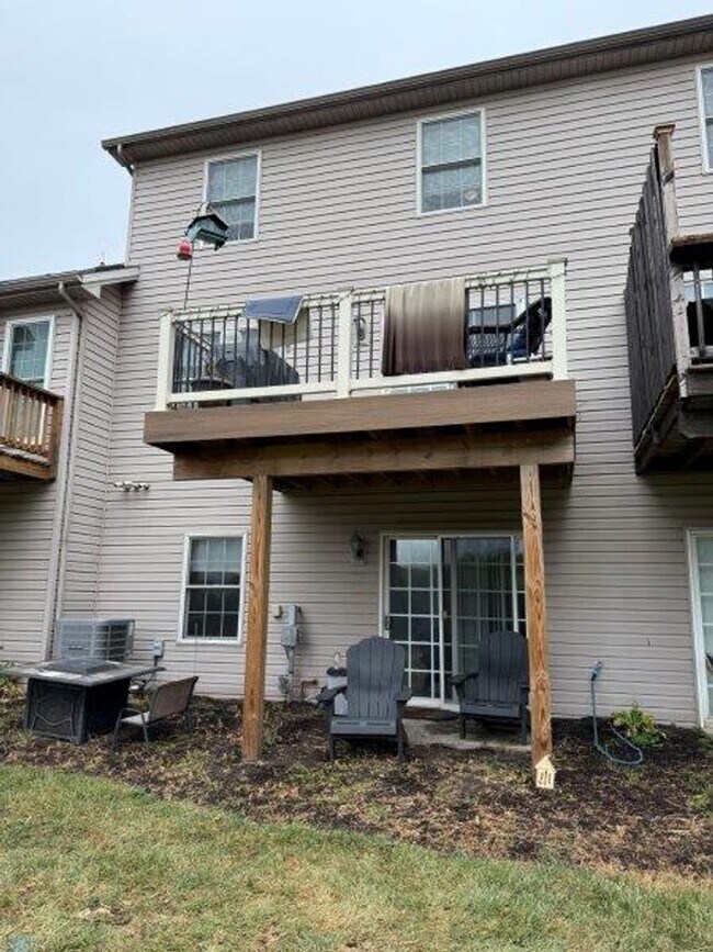 Building Photo - Don't Miss Out On This New Cumberland Town-Home For Rent, 3 Stories/3 Bedrooms/2.5 Bathroom In We...