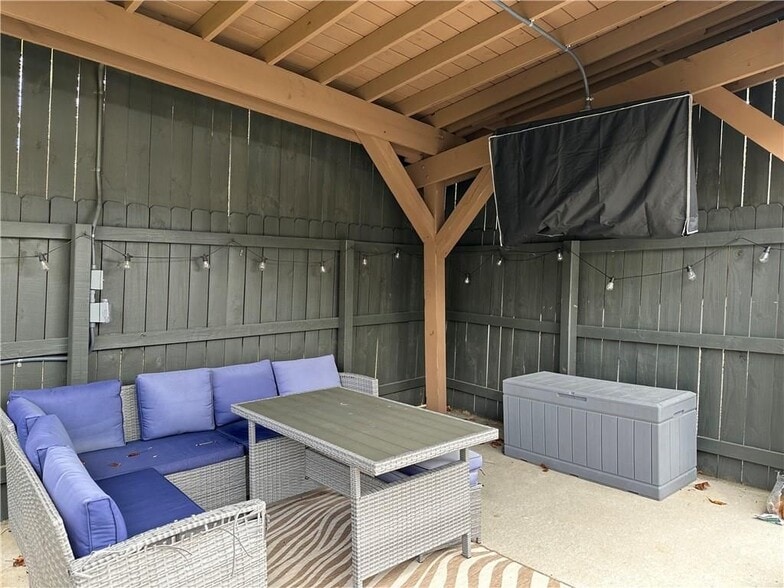 Building Photo - 128 Woodberry Ct