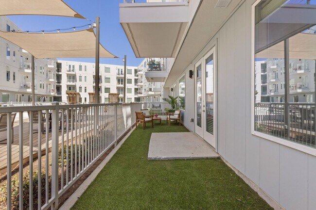 Building Photo - 5820 1/2 Cameron Road-SI FL1-ID1364166P