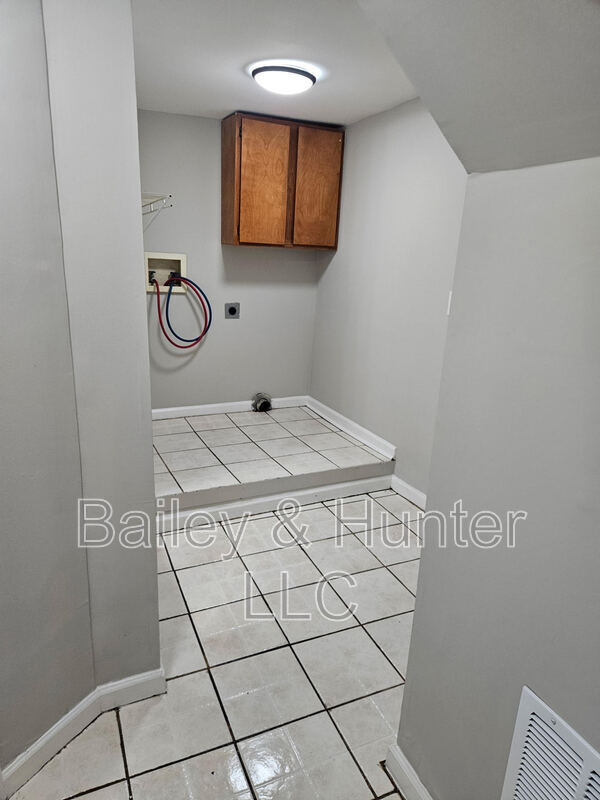 Building Photo - 1017 Washington Heights Terrace NW