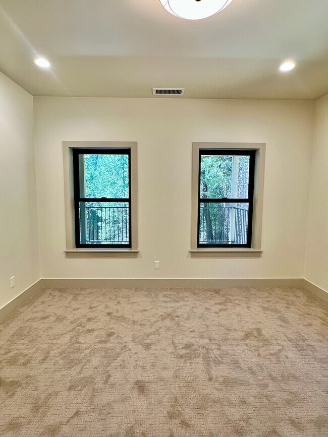 Building Photo - 10416 Harmony Ridge Rd