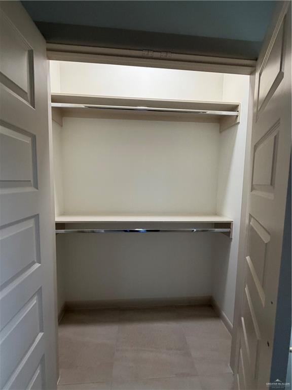 Building Photo - 16 Dragonfly St