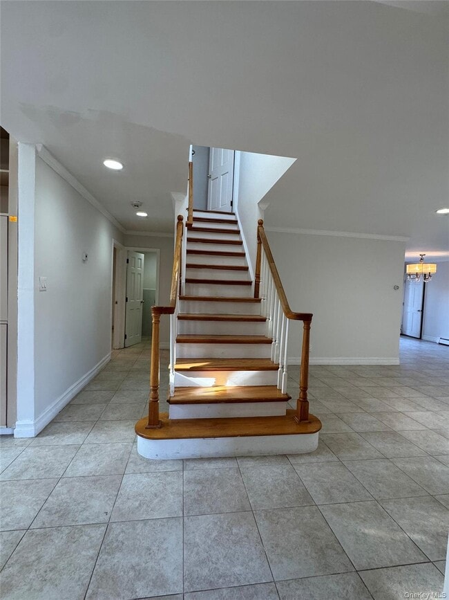 Building Photo - 12 Chadwick Rd