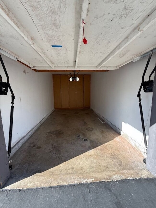 Building Photo - 2 bed 1.5 bath in Dakota Community in Wago...