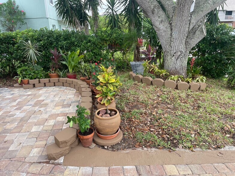 Building Photo - 723 Laurel Bay Cir