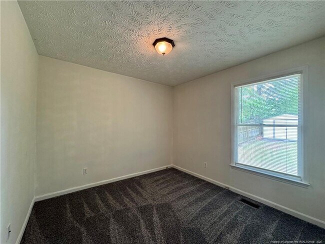 Building Photo - 2109 Calista Cir