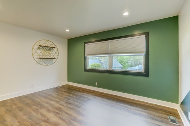 Building Photo - 1164 Molokai Dr
