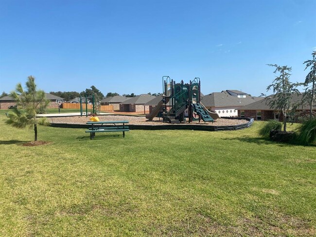 Building Photo - 12429 Armstrong Dr