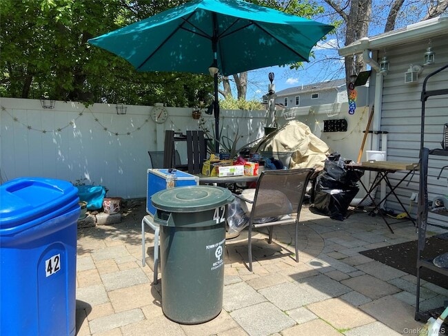 Building Photo - 42 Hamilton Rd