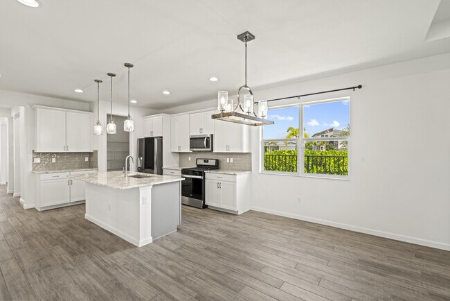 Building Photo - 11340 SW Lyra Dr.