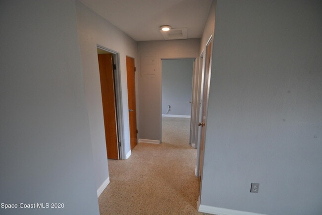 Building Photo - 2597 Stephens Dr NE
