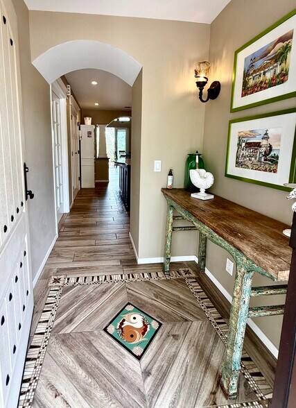 Custom tile throughout, easy cleaning - 1507 San Jose St