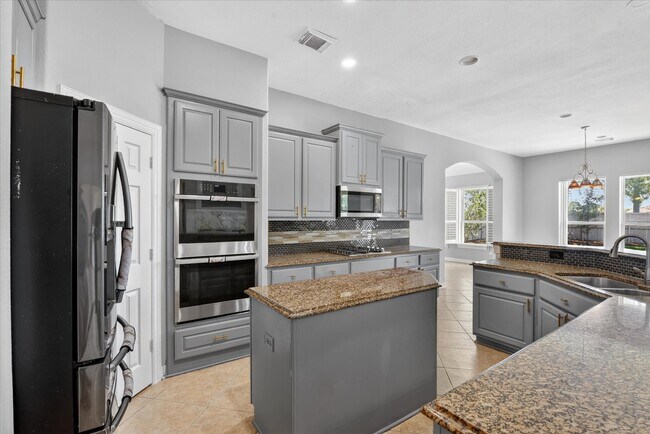 Building Photo - 11127 Salento Ct