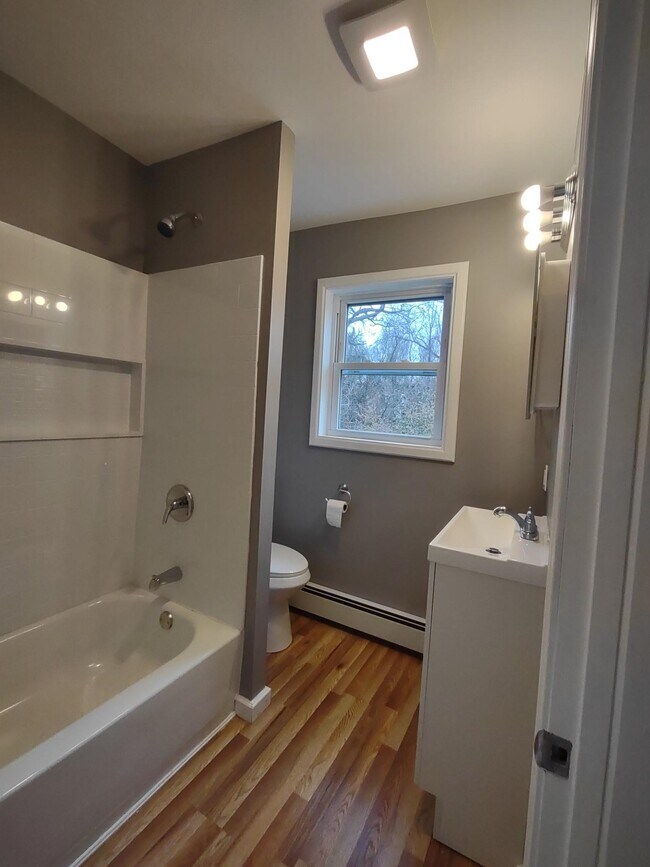 Building Photo - 16 Factory St